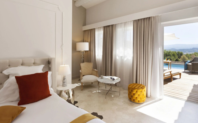 Mas des Herbes Blanches Hotel & Spa - Relais & Châteaux