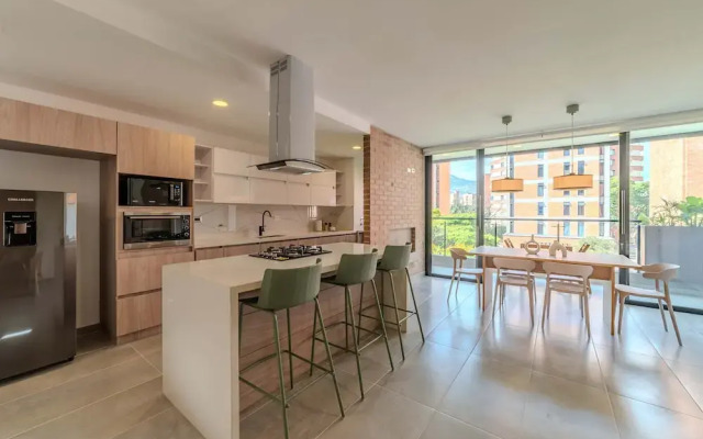 w Charming 3BR w Amazing Deco in Medellin