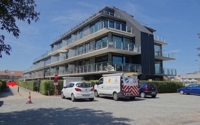 Apartment Nieuwpoort Near Beach