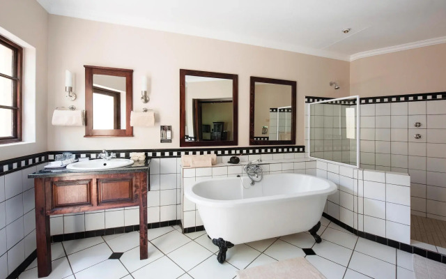 Perrys Bridge Hollow Boutique Hotel
