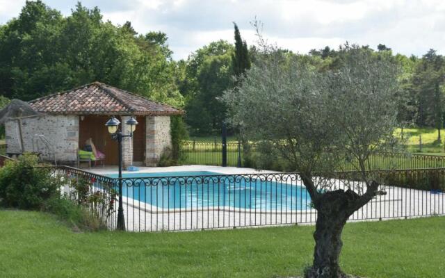 Gite Agonac, 6 pièces, 10 personnes - FR-1-616-95