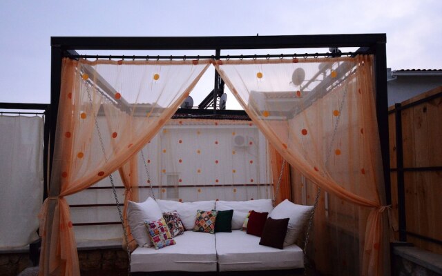 Villa Zeki by Akdenizvillam