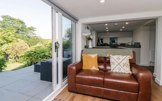 Riverview @ 1 Brunel View
