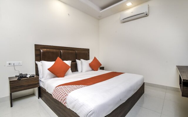 Oyo Flagship 24427 Jayam Nagar