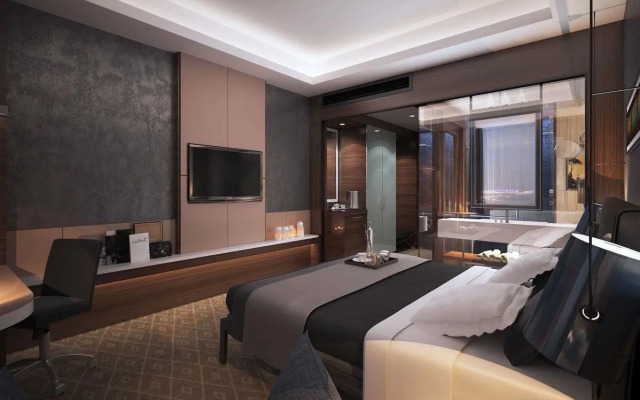 Royal Stay Palace Hotel