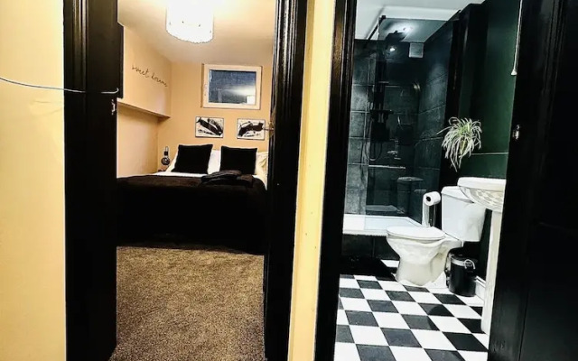 Close to Leeds Centre - The Snug Apartment