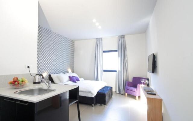 Hillel 11 Hotel