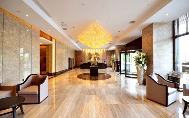 Bolaihua Hotel Wuhan Guanggu