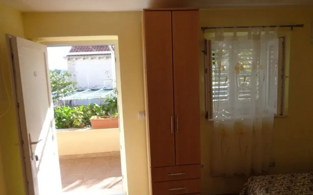 Anna Guesthouse