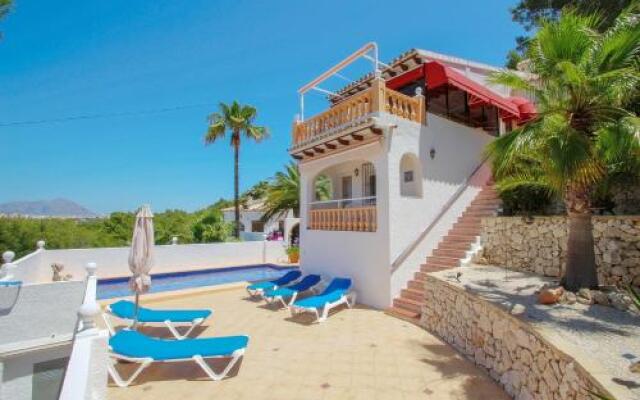 Alma - holiday home with private swimming pool in Benitachell