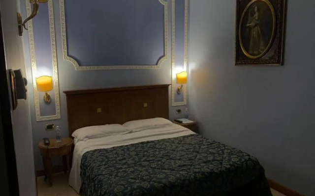 Consoli Romani Vatican Rooms