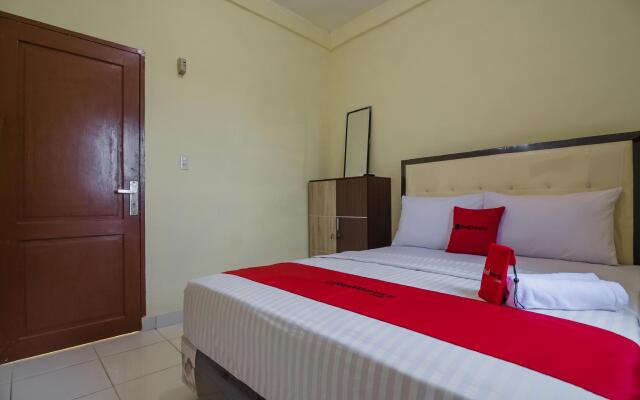 RedDoorz near Politeknik Negeri Medan