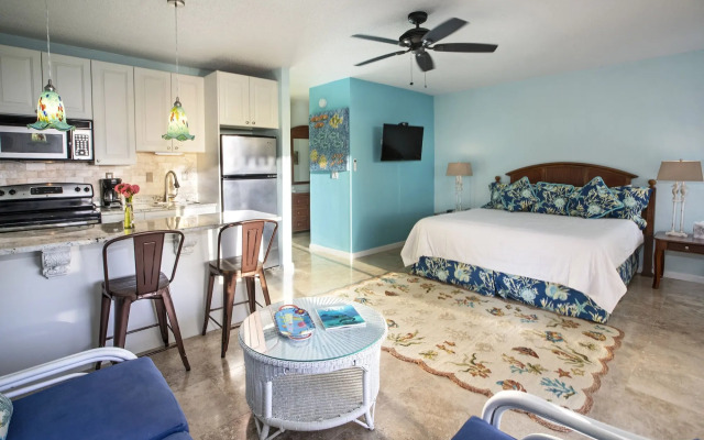 Secret Harbour Beach Resort