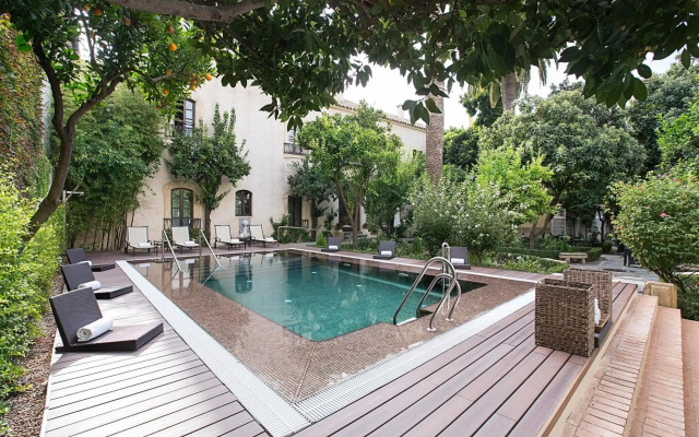 Hospes Palacio del Bailío, a Member of Design Hotels