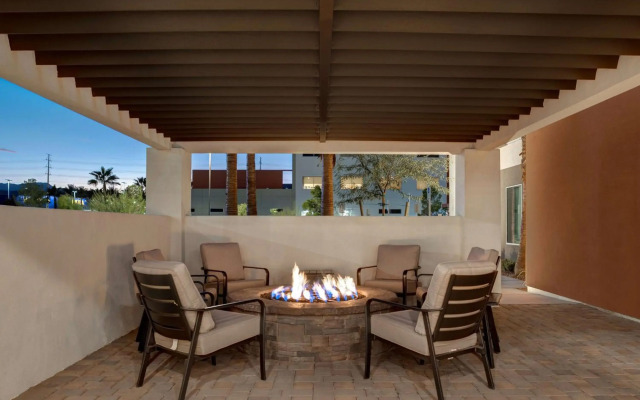 Home2 Suites by Hilton Las Vegas Southwest I-215 Curve