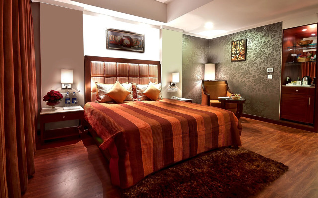The Golden Plaza Hotel & Spa