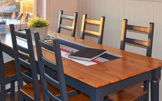 5 Person Holiday Home in Bud-by Traum