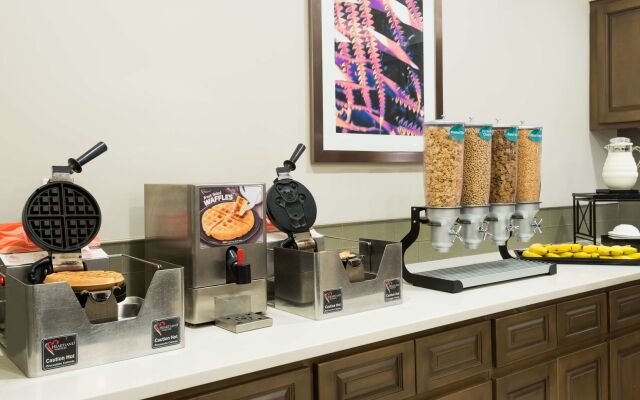 Homewood Suites by Hilton® Orlando-UCF Area