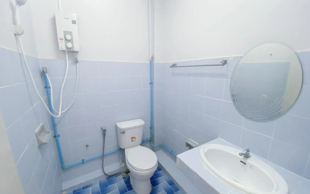 Bang Saphan Resort Hotel