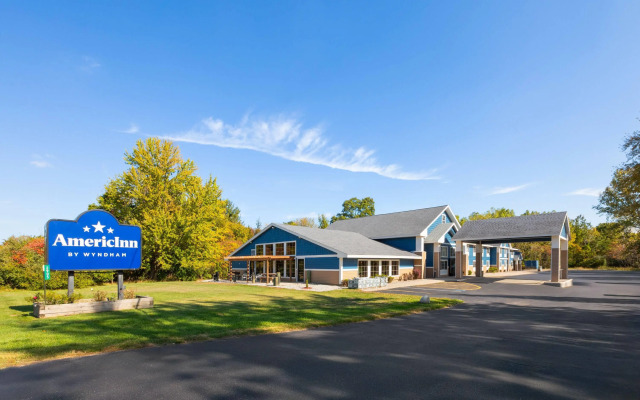 AmericInn by Wyndham Douglas/Saugatuck