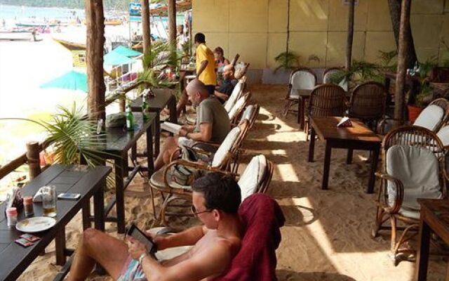 Cafe Del Mar