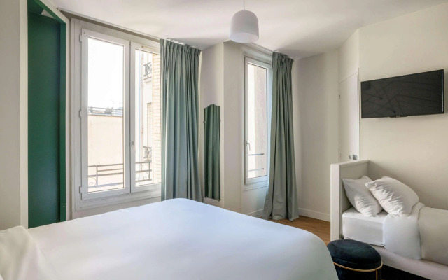 ibis Styles Asnieres Centre Hotel