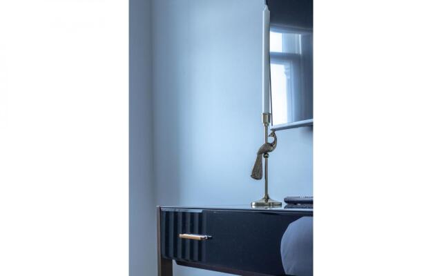 Royal Kensington Penthouse IX- 3 bed