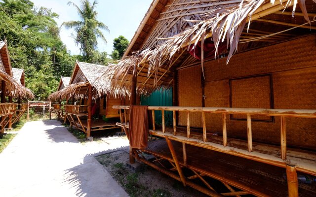 Bamboo Hut Bungalow-Adults Only