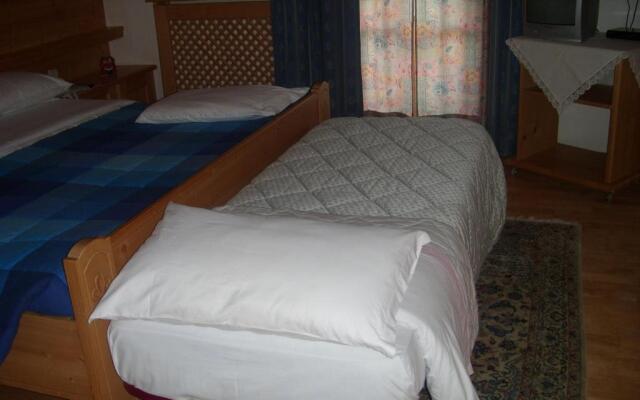 Albergo Garni' Laura