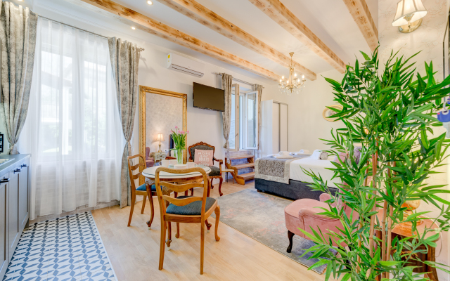 Le Monde Luxury Accommodation