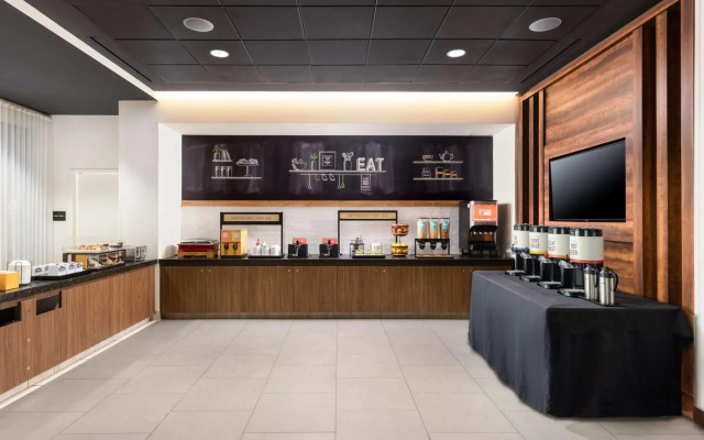 Hampton Inn San Jose Cherry Ave