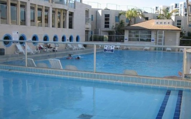 Magical Duplex 100SM Garden Pool Parking