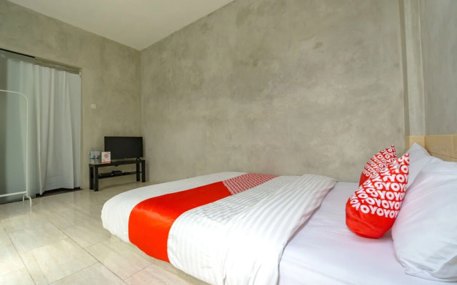 Oyo 1645 Lot56