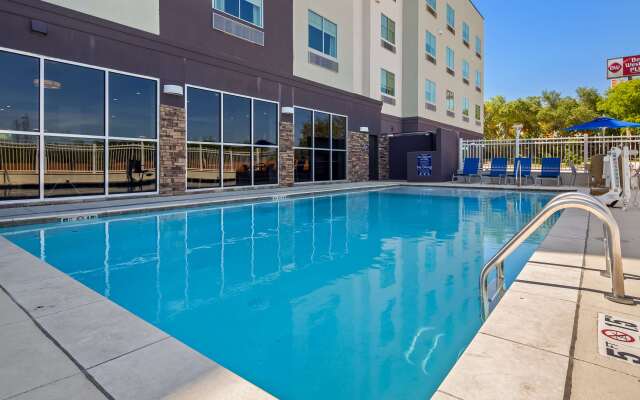 Best Western Plus Roland Inn & Suites