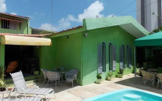 Verdes Mares Hostel