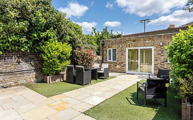 Stunning Flat in the Heart of Parsons Green