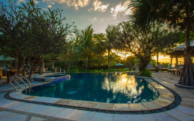 Arya Amed Beach Resort and Dive Center