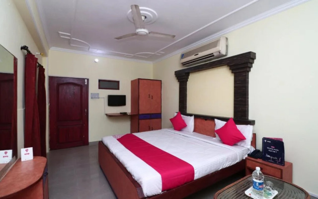 Hotel Centre Point By OYO Rooms