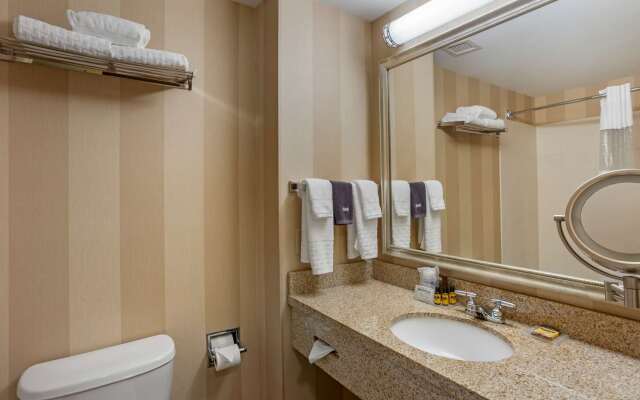 Best Western Plus University Park Inn & Suites