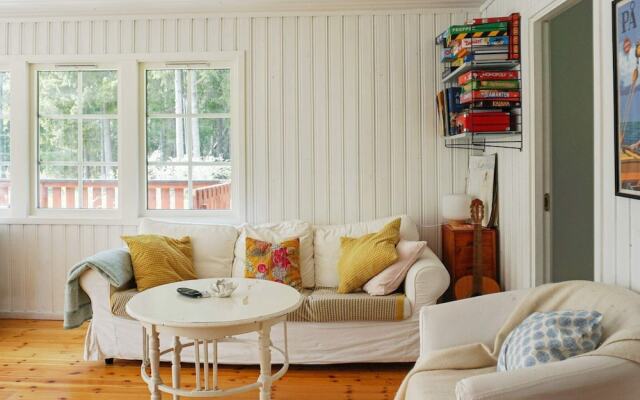 5 Person Holiday Home in Grisslehamn-by Traum