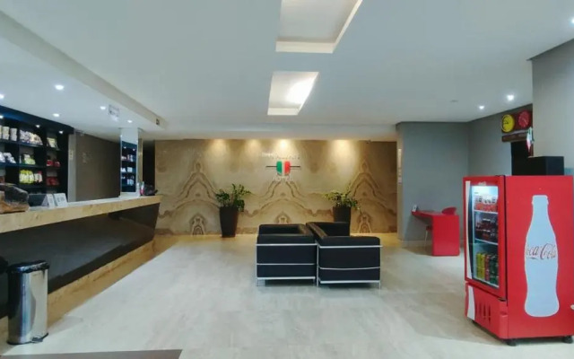 Italian Palace Hotel