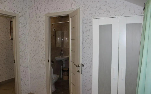 Kottedzh s saunoj, hammamom i bassejnom