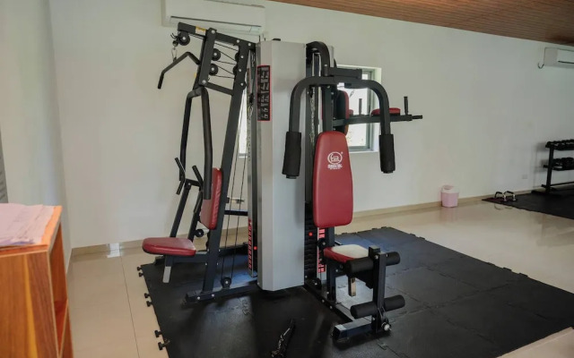 Family-friendly 3BR Apartment in Serene Malabe