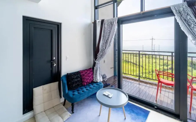 On The Beach Pension