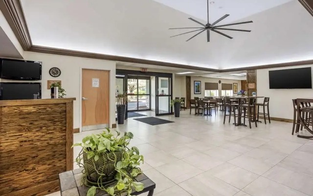 Best Western Inn at Blakeslee-Pocono