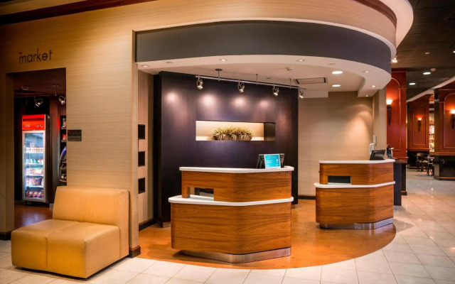 Courtyard by Marriott Norfolk Downtown