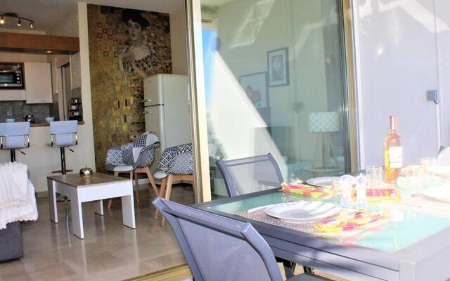 Appartement Villeneuve-Loubet, 1 pièce, 2 personnes - FR-1-252A-65