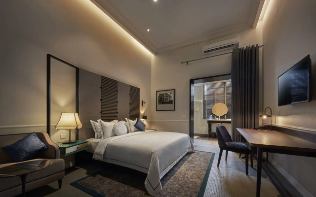 The Edison George Town
