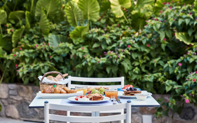 Angelina Aegina Boutique Escape
