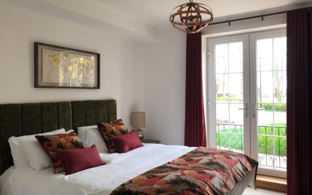 Royal Golf Apartments